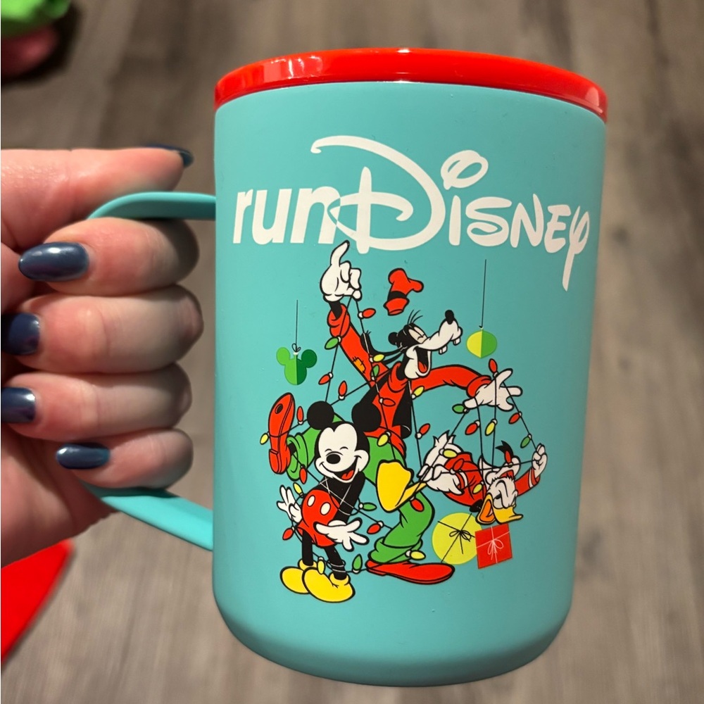 NEW Rundisney 12K’s of Christmas 2023 Corkcicle Mug with Lid